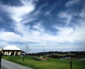 VictorsFood - Redcliffe Tourism 0