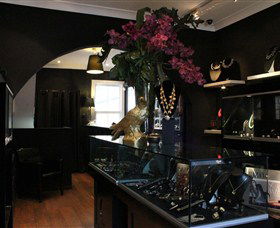 Pierre Winter Fine Jewels - Redcliffe Tourism 0