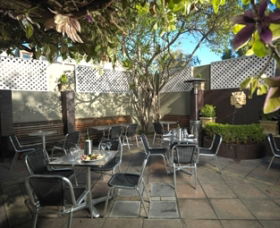 Marlborough Hotel - Redcliffe Tourism 0
