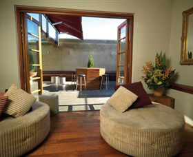Marlborough Hotel - Redcliffe Tourism 3