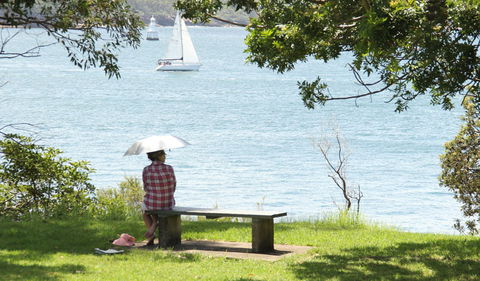 Bottle And Glass Point - Redcliffe Tourism 0