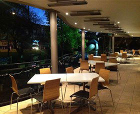 Castle Hill Tavern - Redcliffe Tourism 0