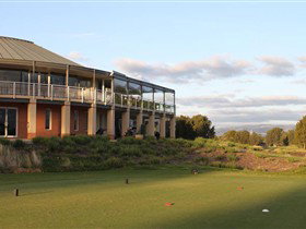 Glenelg Golf Club And Pinehill Bistro - Redcliffe Tourism 2