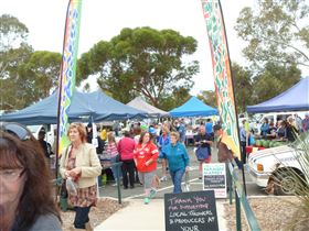 Riverland Farmers Market - Redcliffe Tourism 1