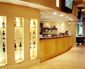 Finz Restaurant And Bar - Redcliffe Tourism 0