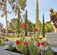 Private Robert Mactier Statue - Redcliffe Tourism