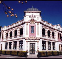 Moree Plains Gallery - Redcliffe Tourism