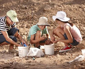 Mt Hay Gemstone Tourist Park - Redcliffe Tourism 0