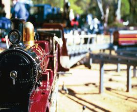 Willans Hill Miniature Railway - Redcliffe Tourism 1