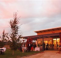 Amulet Vineyard and Beechworth Cider - Redcliffe Tourism