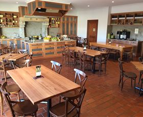 Beechworth Honey Discovery - Redcliffe Tourism 5