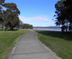 The Entrance Coast To Lake Walk - Redcliffe Tourism 3