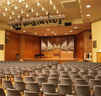 Wollongong Town Hall - Redcliffe Tourism