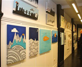 Bondi Art Lounge - Redcliffe Tourism 2