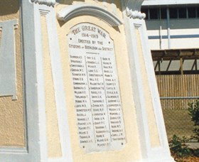 Beenleigh War Memorial - Redcliffe Tourism 2