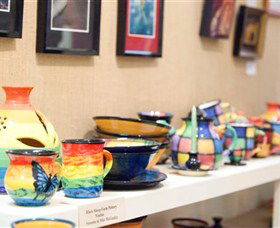 Nimbin Artists Gallery - Redcliffe Tourism 1