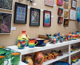 Nimbin Artists Gallery - Redcliffe Tourism 3