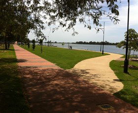 The Manning River - Redcliffe Tourism 0