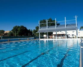 Lismore Memorial Baths - Redcliffe Tourism 1