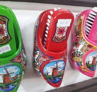 Clog Barn at Coffs Harbour - Redcliffe Tourism