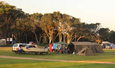 Booti Booti National Park - Redcliffe Tourism 3