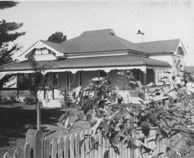 Crawford House - Redcliffe Tourism 2