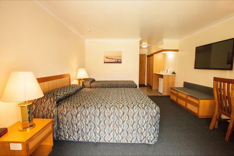 Comfort Inn Bay Of Isles - Redcliffe Tourism 1