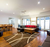 The Retreat Port Stephens - Redcliffe Tourism