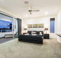 The Grand Broadbeach - Vogue Holiday Homes - Redcliffe Tourism