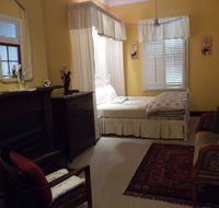 Guy House Bed and Breakfast - Redcliffe Tourism