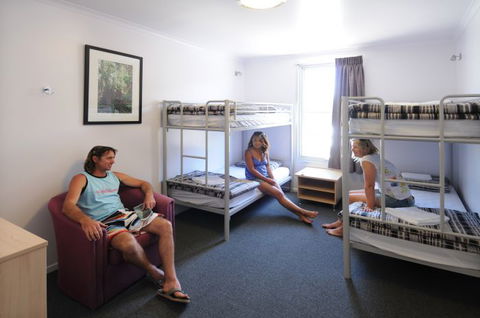 Yamba YHA - Redcliffe Tourism 0