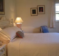 Trafalgar Bed and Breakfast and Annie's cottage - Redcliffe Tourism