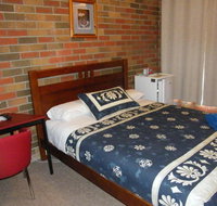 Boomers Guest House Hamilton - Redcliffe Tourism