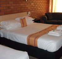 Hilldrop Motor Inn - Redcliffe Tourism