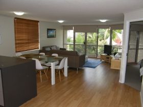 Sanctuary Beach Resort - Redcliffe Tourism 0