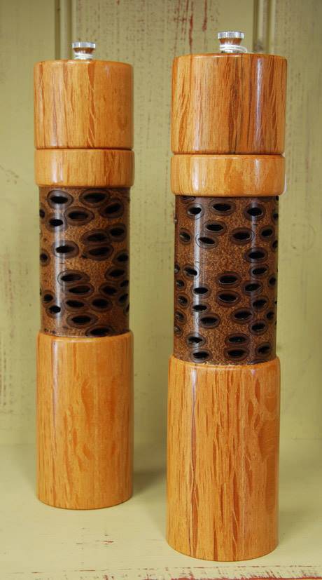 Barking Dog Gallery - Redcliffe Tourism 0