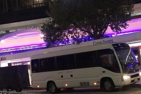Airport Transfer 8Pax - Redcliffe Tourism 0