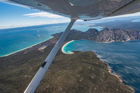 Freycinet Peninsula Or Wineglass Bay Scenic Flight - Redcliffe Tourism 0