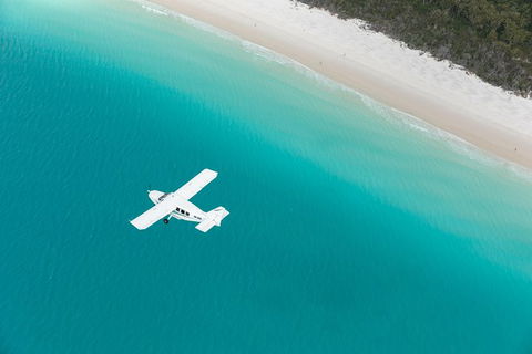 Scenic Flight - Great Barrier Reef, Heart Reef, Whitehaven Beach & Hill Inlet! - Redcliffe Tourism 5