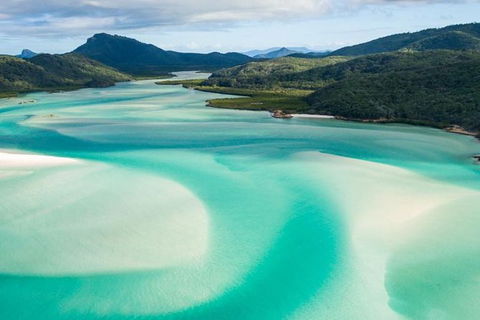 2-Day Whitsundays Sailing Adventure: SV Whitehaven - Redcliffe Tourism 3