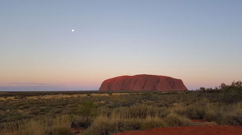 Uluru (Ayers Rock) Sunset With Outback Barbecue Dinner And Star Tour - Redcliffe Tourism 2