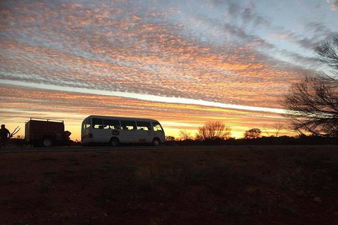 Bus Transfer: Alice Springs To Ayers Rock Resort - Redcliffe Tourism 0