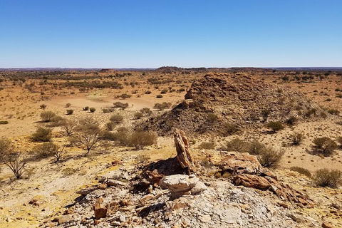 Chambers Pillar And Rainbow Valley 1 Day 4WD Tour - Redcliffe Tourism 15