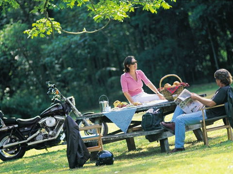 Alstonville - Redcliffe Tourism 0