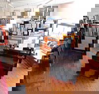 Stewarts Visitor Information and Gallery - Redcliffe Tourism