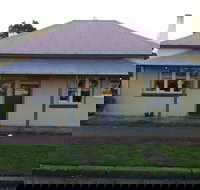 Teddy Bears Downstairs and Grandma's Feather Bed - Redcliffe Tourism