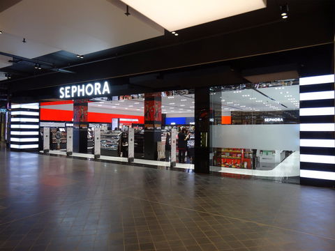 Broadway Sydney - Redcliffe Tourism 2