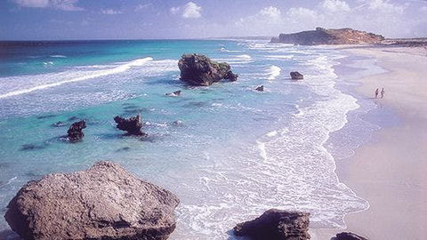 Dholuwuy Bay - Redcliffe Tourism 2