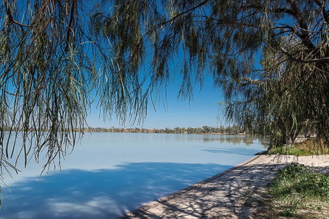 Lake Benanee - Redcliffe Tourism 1