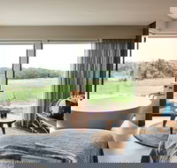 Lon Spa - Redcliffe Tourism
